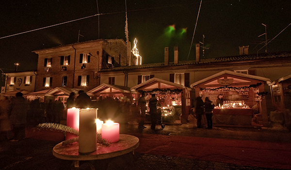 mercatino natalizio candelara